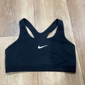 Nike sports bra (great condition)